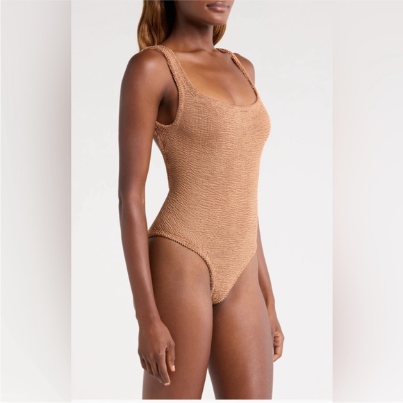 Hunza G - Picture 3 of 7